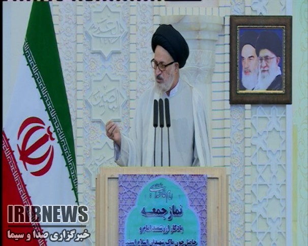 تاکید خطیب جمعه بر هوشیاری اعضا شورای شهر بر انتخاب شهردار شیراز