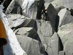 جان باختن کوهنورد بروجردی 60 ساله درعلم کوه