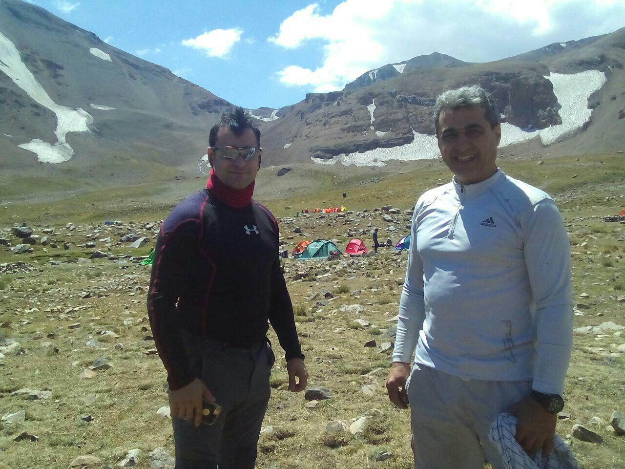 صعود کوهنوردان به دومین قله مرتفع ایران