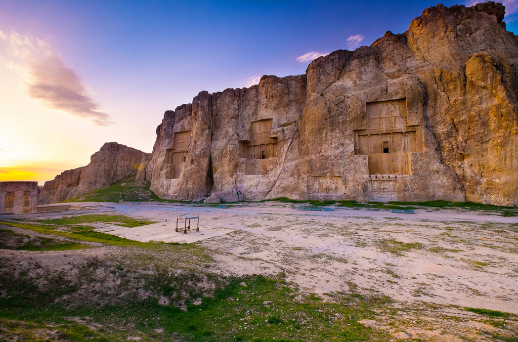 ساماندهی زیر ساخت‌های گردشگری مجموعه نقش رستم