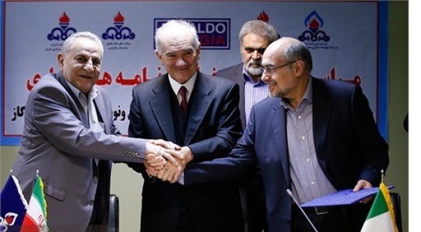 امضای تفاهم‌نامه همکاری ایران و ایتالیا برای جمع آوری گازهای مشعل