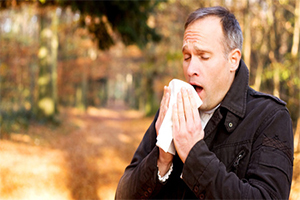 آلرژی عامل اصلی عطسه‌های پاییزی