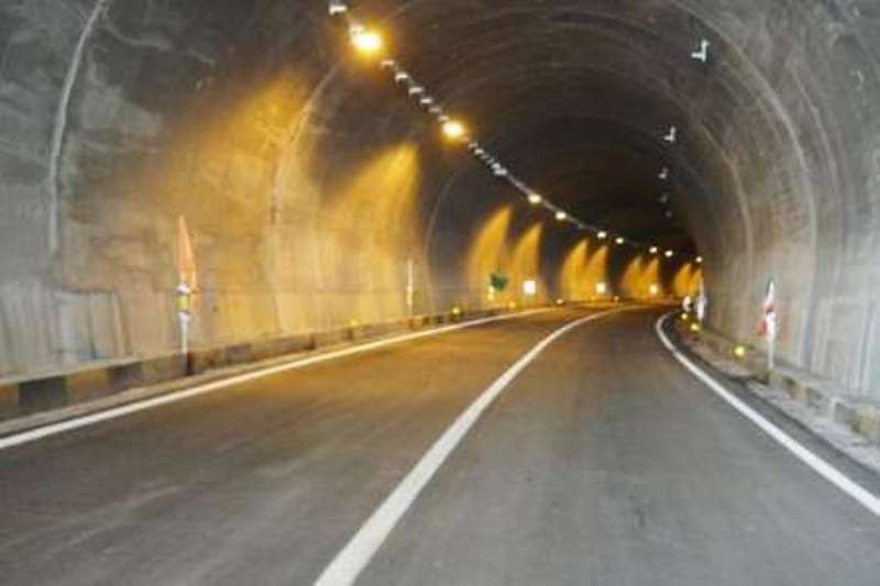 بسته شدن تونل ۱۷ شهریور جاده حاجی آباد - بندرعباس