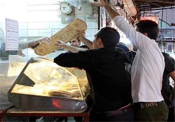 رئیس اتحادیه نانوایان از صدور مجوز احداث نانوایی انتقاد کرد