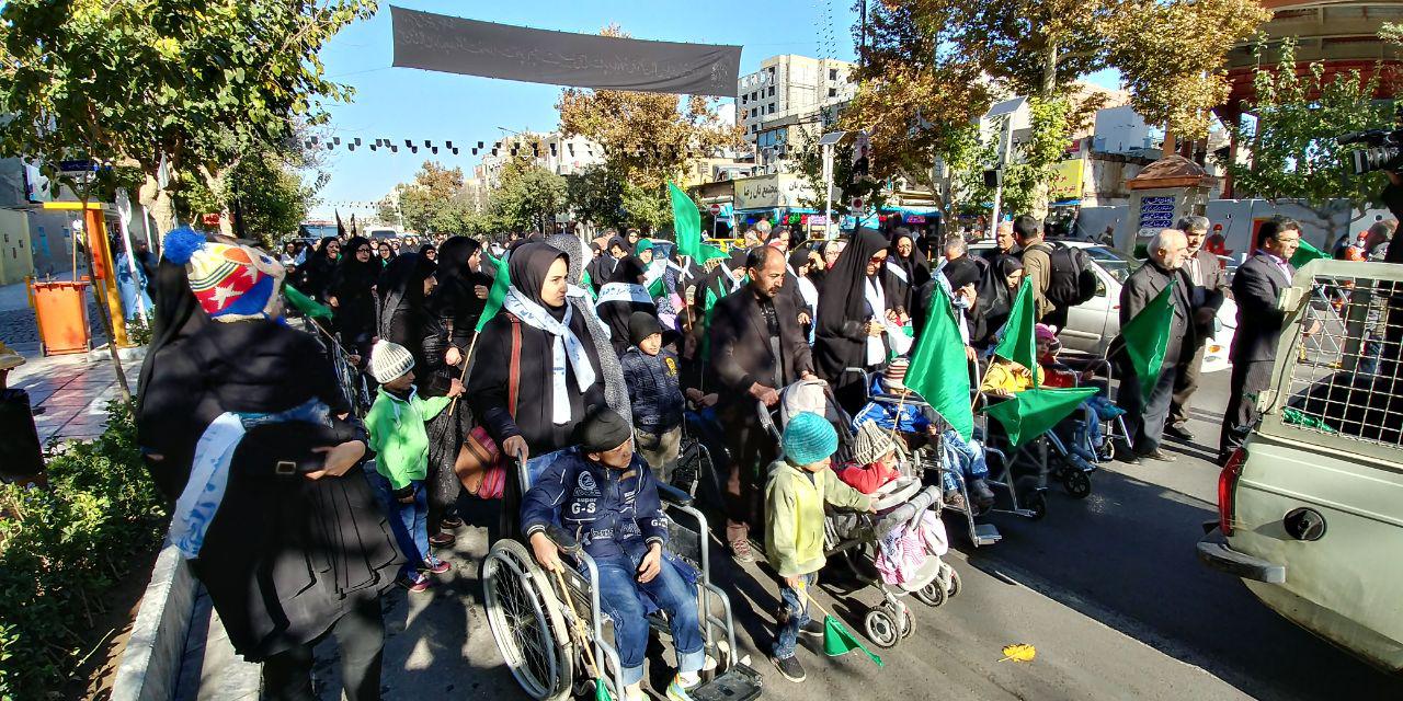 تشرف معلولان آسایشگاه شهید فیاض بخش مشهد به حرم رضوی