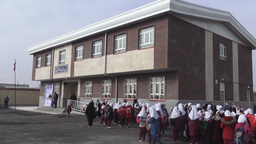 افتتاح مدرسه شش کلاسه در مرند