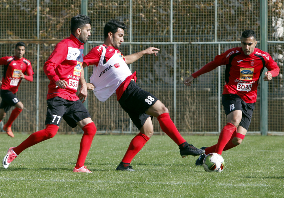 پرسپولیس با 18 بازیکن راهی بوشهر می‌شود