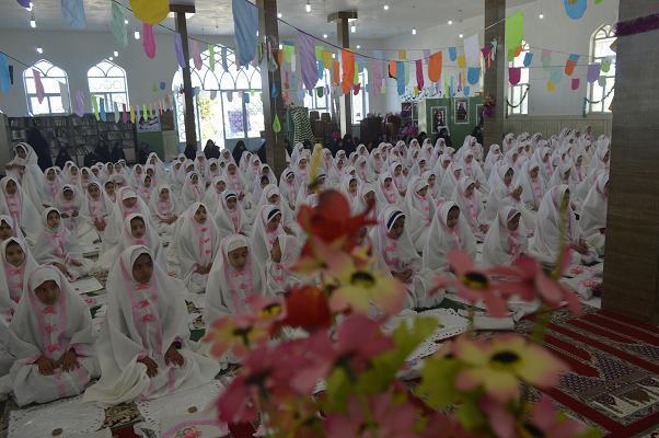 جشن تکلیف 3200 دانش آموز دختر در دزفول