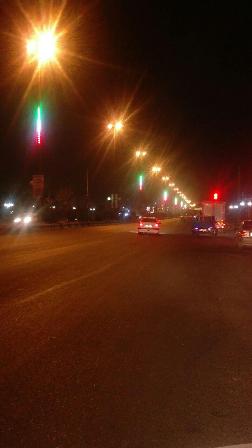 تزيين معابراصلي شهر با چراغ های پرچمی