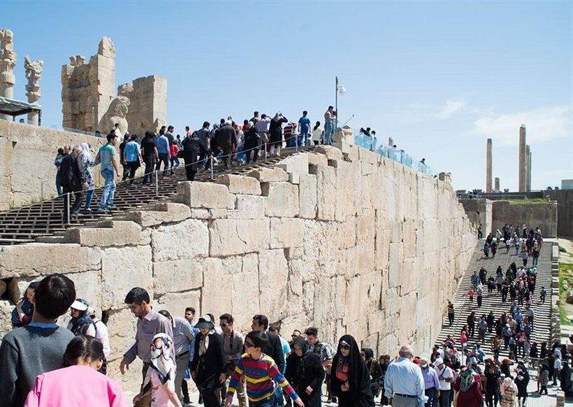 بازدید بیش از ۲۳۱ هزار نفر از اماکن تاریخی فارس