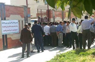 بررسی مشکلات رانندگان تاکسی شهر دهدشت در فرمانداری
