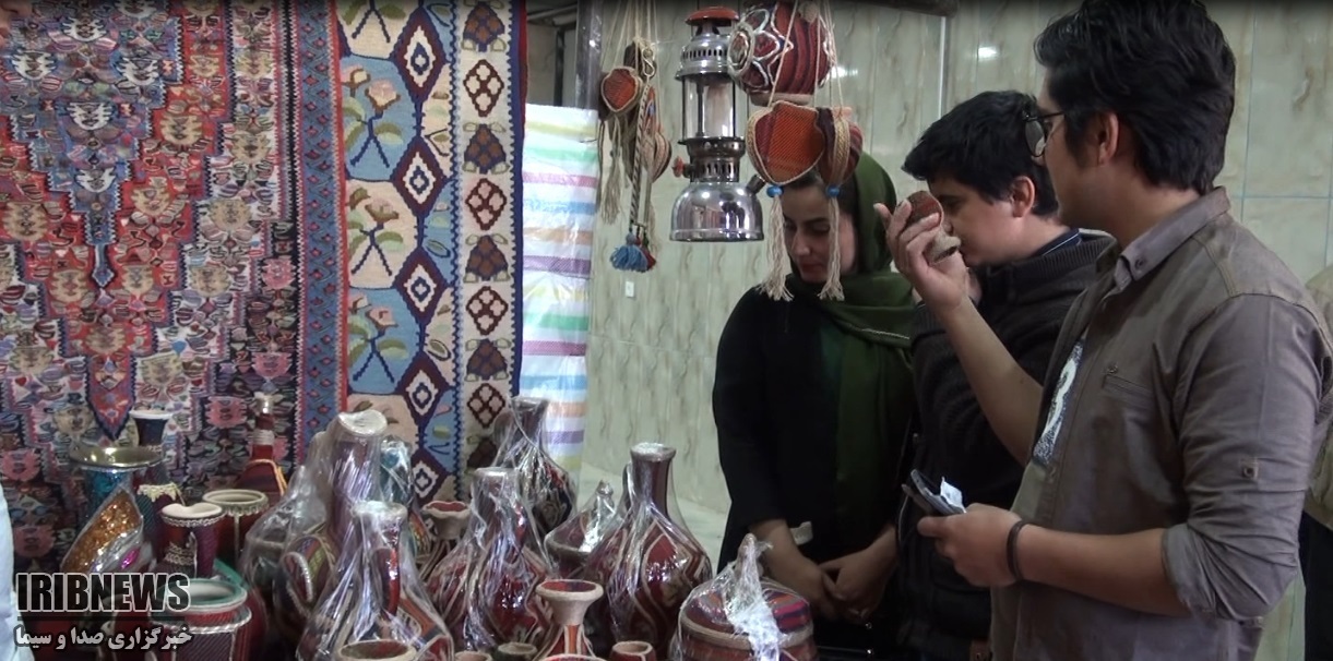 برپایی نمایشگاه صنایع دستی در صلوات آباد