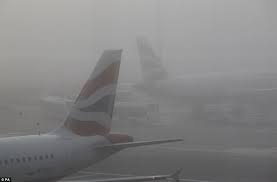 6 پرواز فرودگاه مشهد به علت مه شدید بامداد امروز متوقف شد