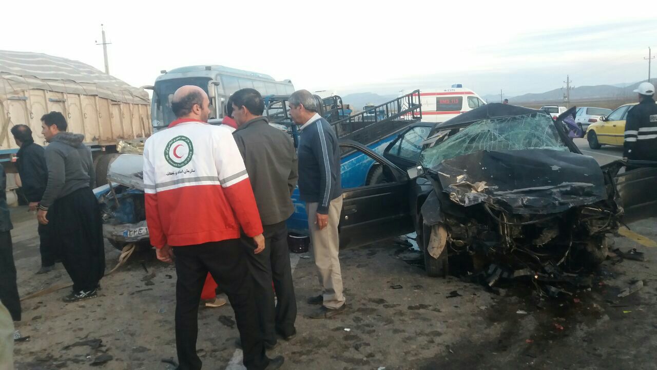 یک کشته و ۳ مجروح در سانحه رانندگی محور حمیل به اسلام آبادغرب
