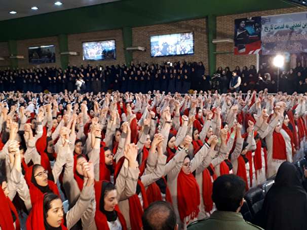 نواخته شدن زنگ انقلاب در قزوین