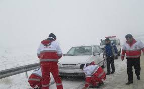 امداد رسانی به550 مسافر گرفتار در برف در محور سبزوار