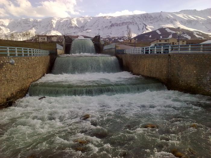 افزایش خروجی تونل چشمه لنگان فریدونشهر