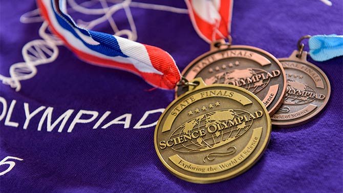 رقابت ۶ هزار دانش آموز برای مدال طلا