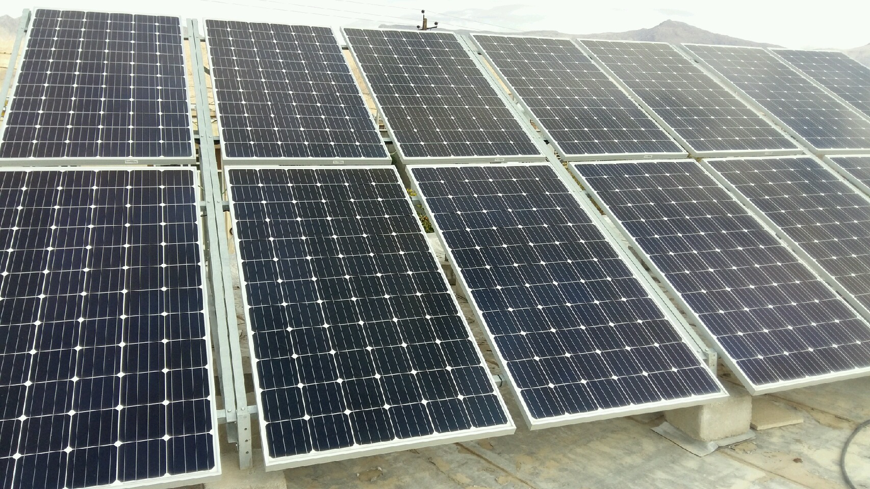 درآمدزایی با راه اندازی پنل‌های خورشیدی در روستای علی آباد خفر