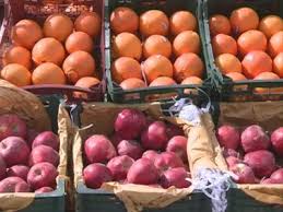تامین و ذخیره سازی میوه بازار شب عید