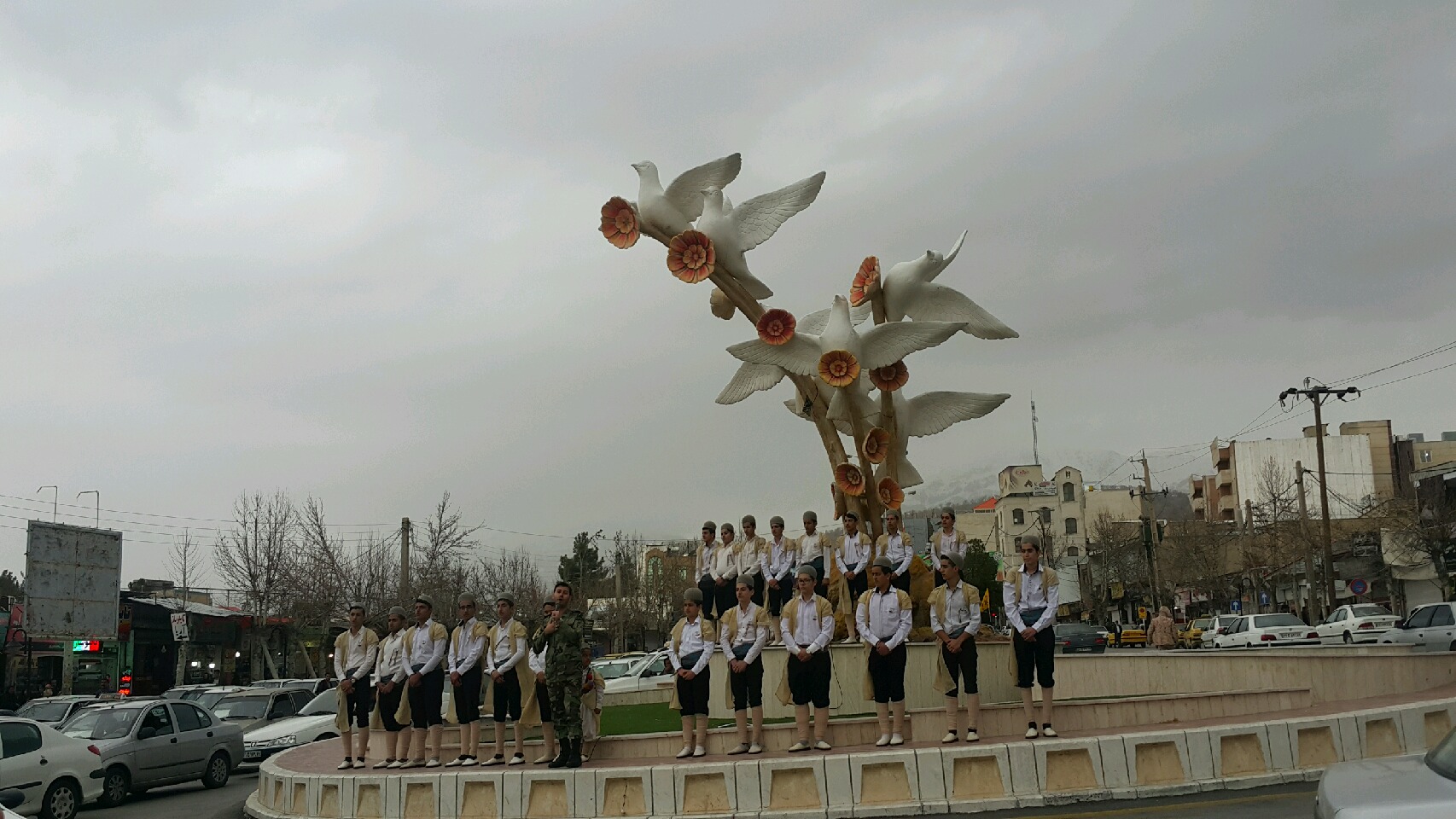 طنین انداز شدن سرود ایران افتخار من در یاسوج