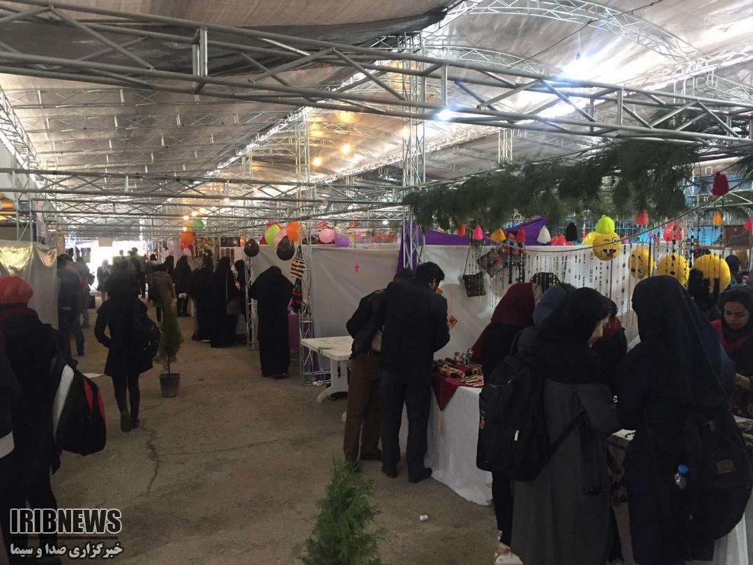 نمایش توانمندی‌های دانشجویی در شیراز