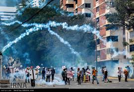  هشدار سناتور سندرز به ترامپ درباره حمایت از تلاش برای کودتا در ونزوئلا