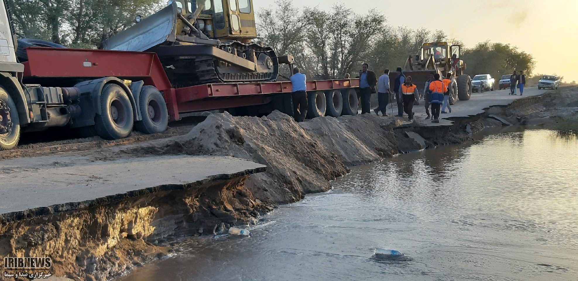 امداد رسانی با سرعت بیشتر درمناطق سیل زده ریگان