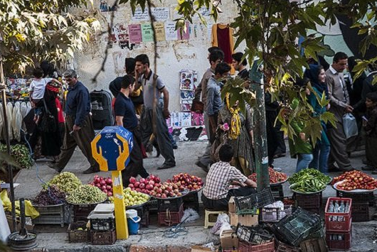 ­شهرداری در روزهای آخر سال به دستفروشان اجازه برپایی چادر ندهد