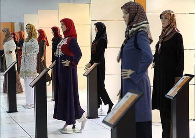 آغاز چهارمین جشنواره استانی مد و لباس فجر در مشهد