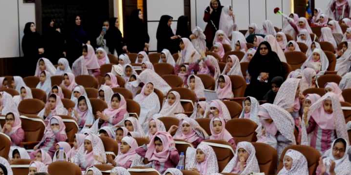 برگزاری جشن تکلیف ۱۱۰۰ دختر گچسارانی
