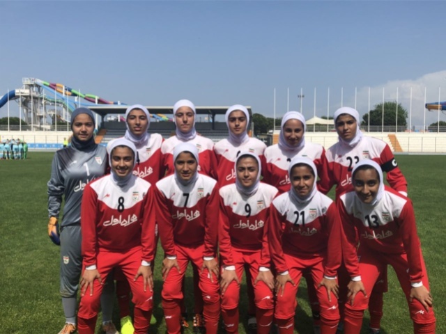 آغاز تمرینات دختران فوتبال از 25 اردیبهشت