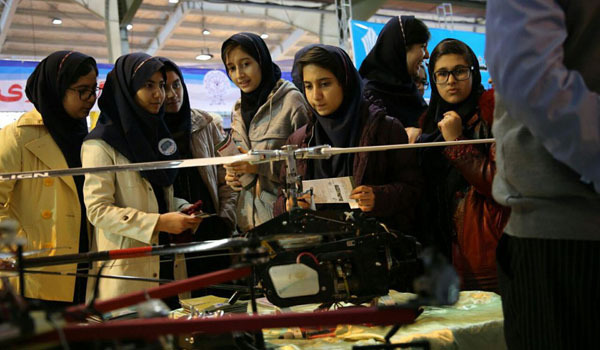 برگزاری اولین جشنواره دست سازه های دانش آموزی در اردبیل