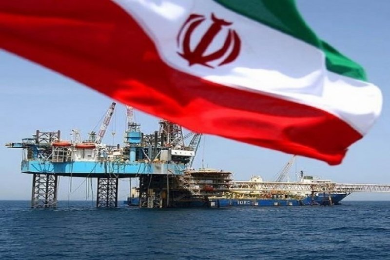 قیمت نفت سبک ایران به مرز ۷۰ دلار رسید