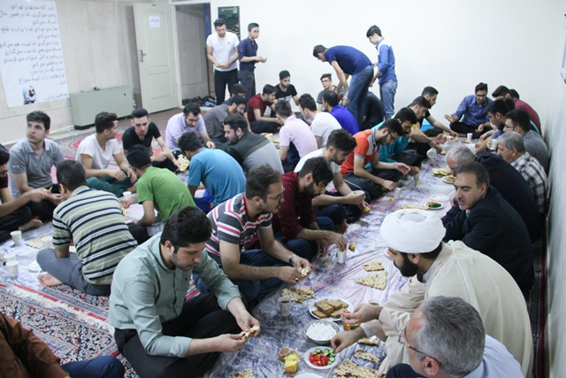 معنویت رمضان در خوابگاههای دانش آموزان