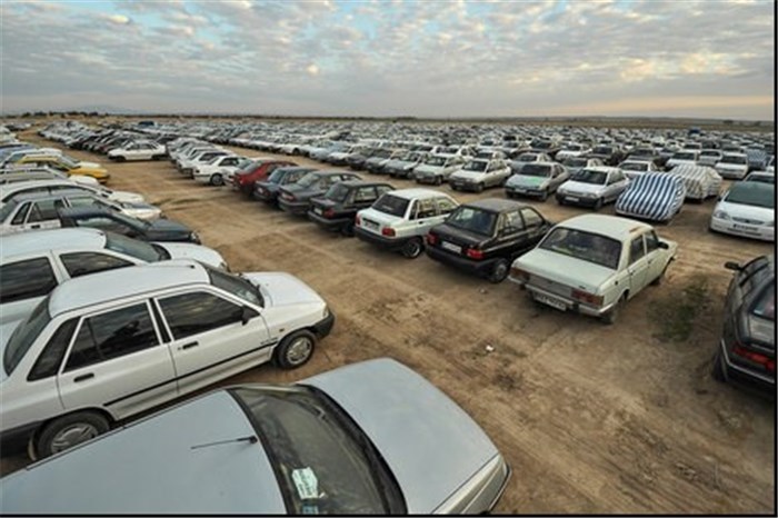 ضرب الاعجل دادستان داراب برای ترخیص خودرو‌های توقیفی