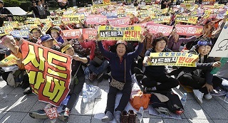 ادامه اعتراضات مردم کره جنوبی به آمریکا