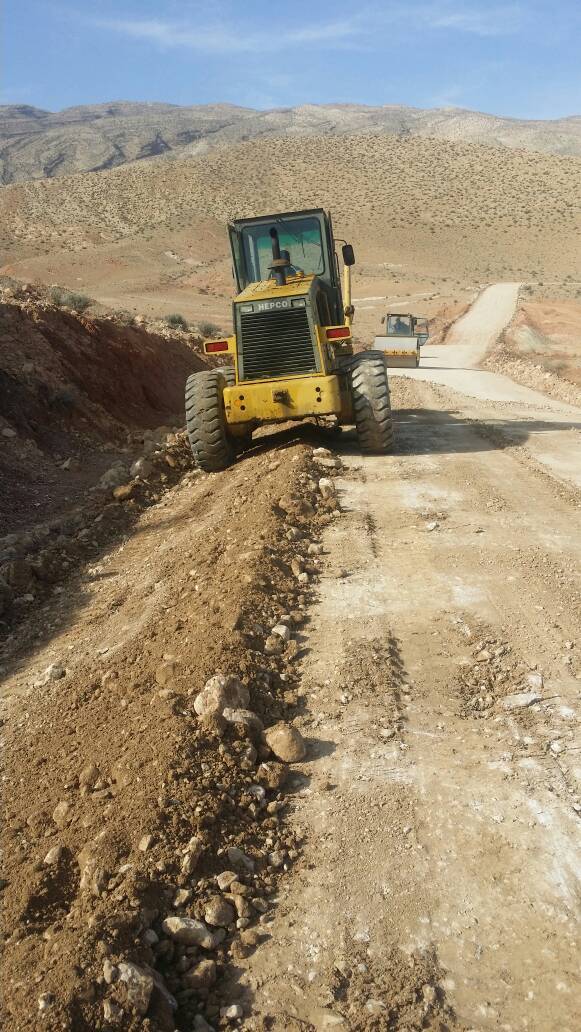 آغاز عملیات راهسازی روستایی در جهرم