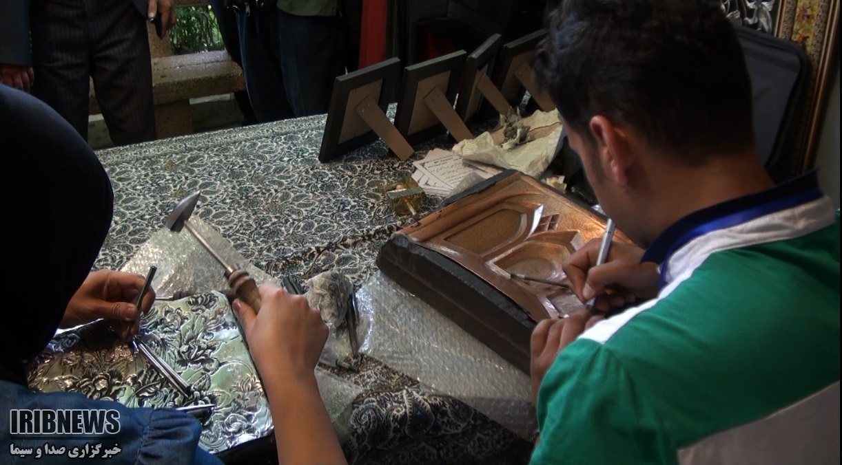 برپایی نمایشگاه صنایع دستی اقوام ایرانی در سنندج