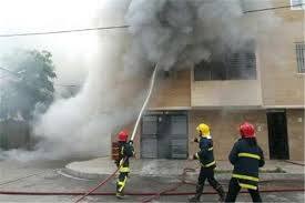 مهار آتش سوزی دو منزل مسکونی در لارستان