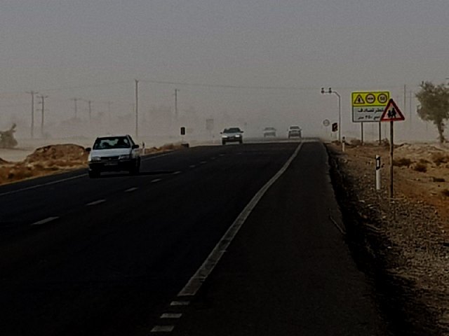 هشدار درباره وزش تند باد در جاده های جنوب استان کرمان