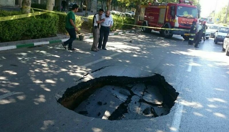 فرونشست خیابان خرمشهر در مشهد