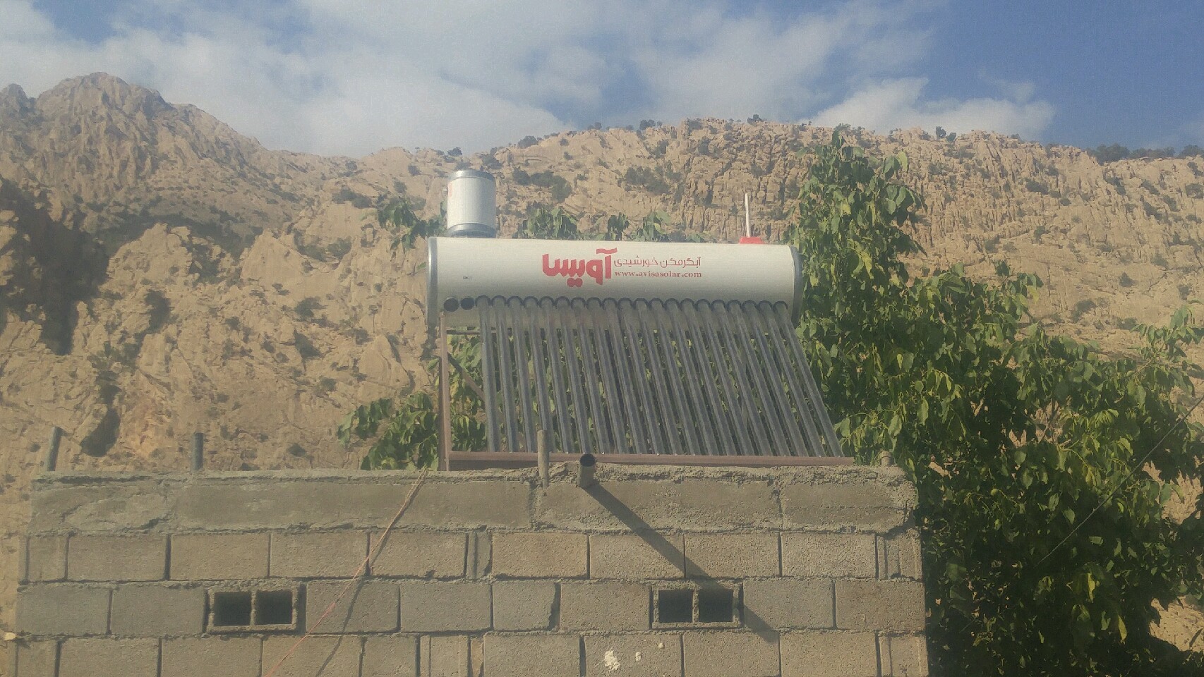 نصب 55 آبگرمکن خورشیدی در روستاهای کهگیلویه