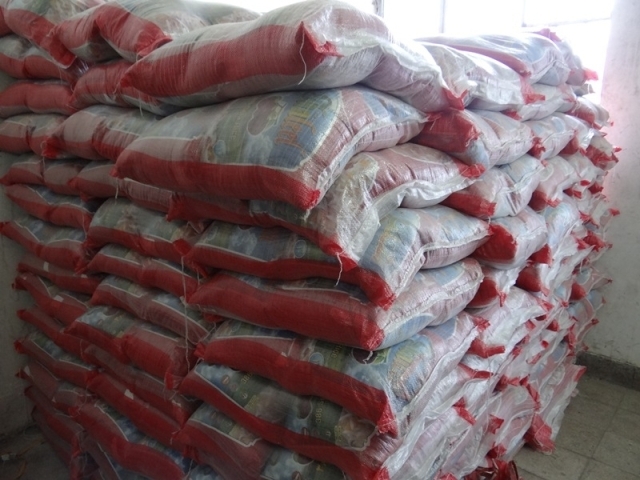 کشف انبار احتکار ۶۵ تن برنج قاچاق در کوار