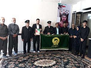 دیدار جمعی از خادمان رضوی با خانواده شهدای مرزبان کردستان