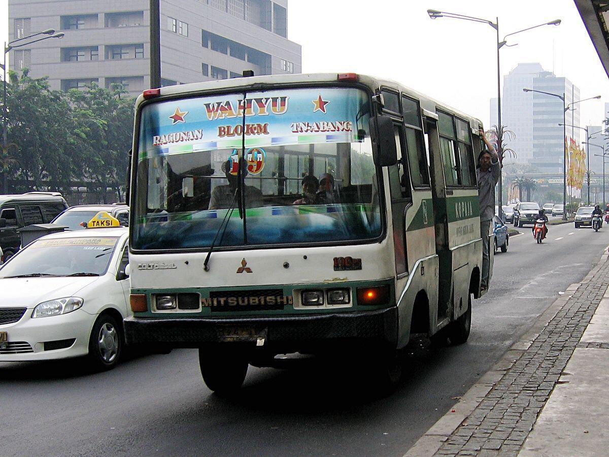 تردد مینی بوس در جاکارتا ممنوع!