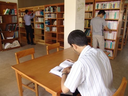 برگزاری ۱۷۰ ویژه برنامه کتابخوانی در فارس