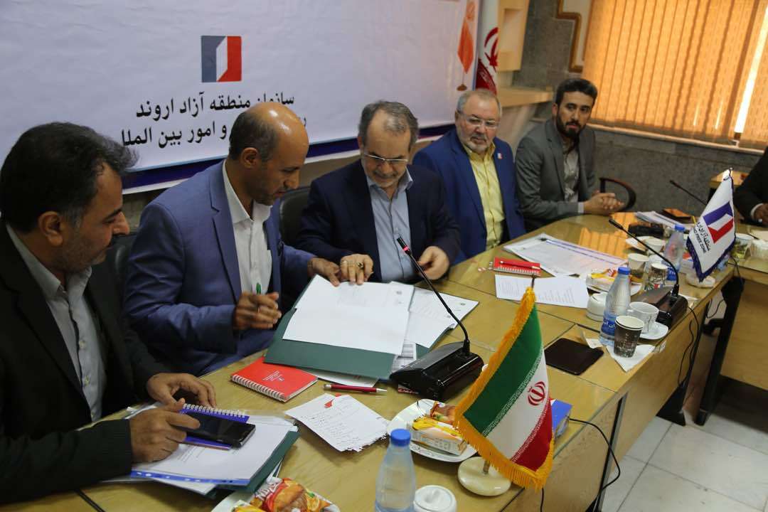 امضاء تفاهم نامه فنی و حرفه ای خوزستان و منطقه آزاد اروند