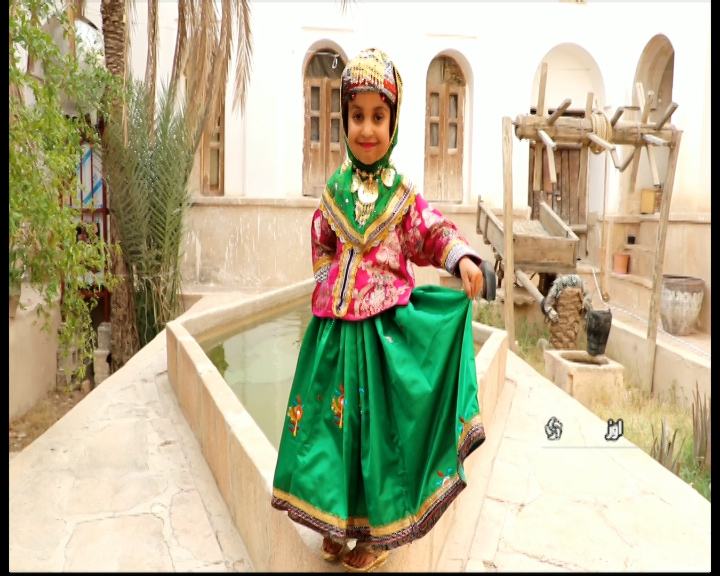 جلوه‌ای اصیل از پوشش ایرانی درلباس سنتی اوز