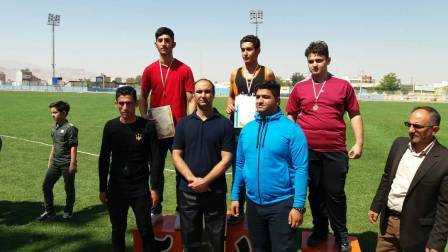 دو مدال نقره گردن آوز ورزشکاران استان